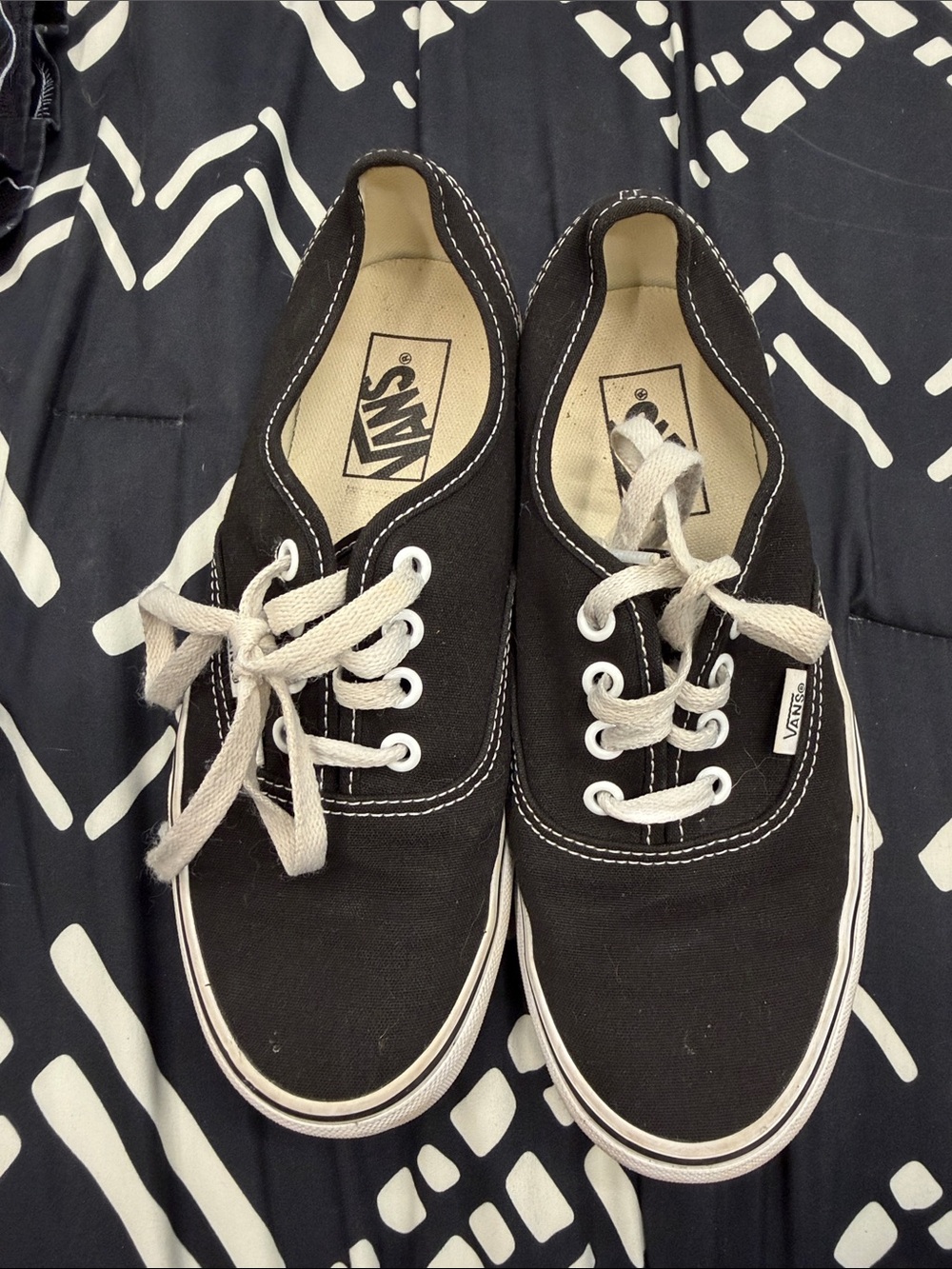 Vans Black and White Low-Top Canvas Sneakers ladies 7.5